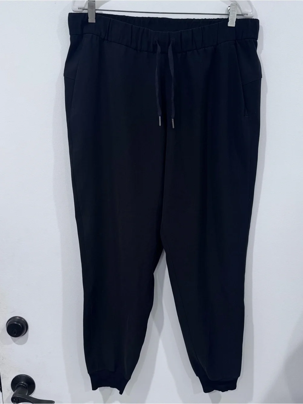 Lululemon On The Fly Pants Sz 12 Black Athleisure Elastic Waist Pockets Travel